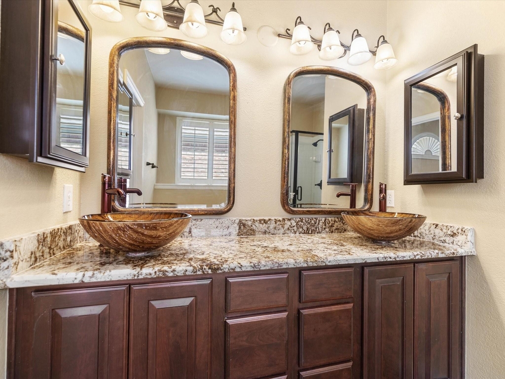 8129 Springmoss Drive - Photo 21