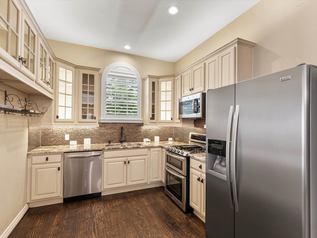 8129 Springmoss Drive - Photo 14