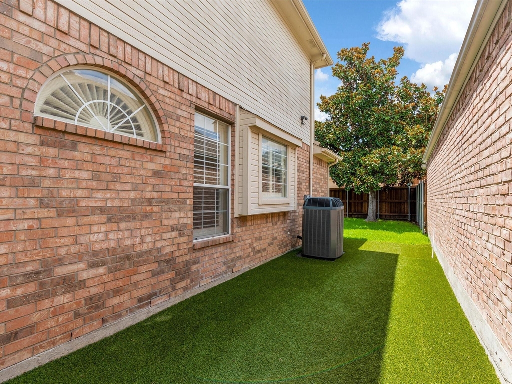 8129 Springmoss Drive - Photo 37