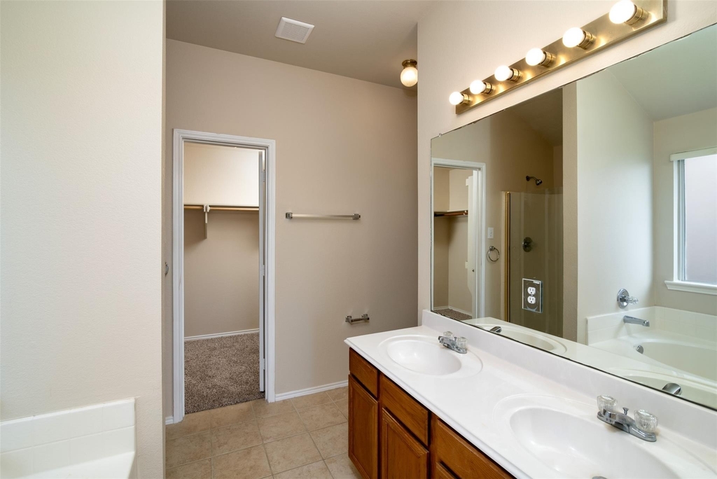 14617 Eaglemont Drive - Photo 12