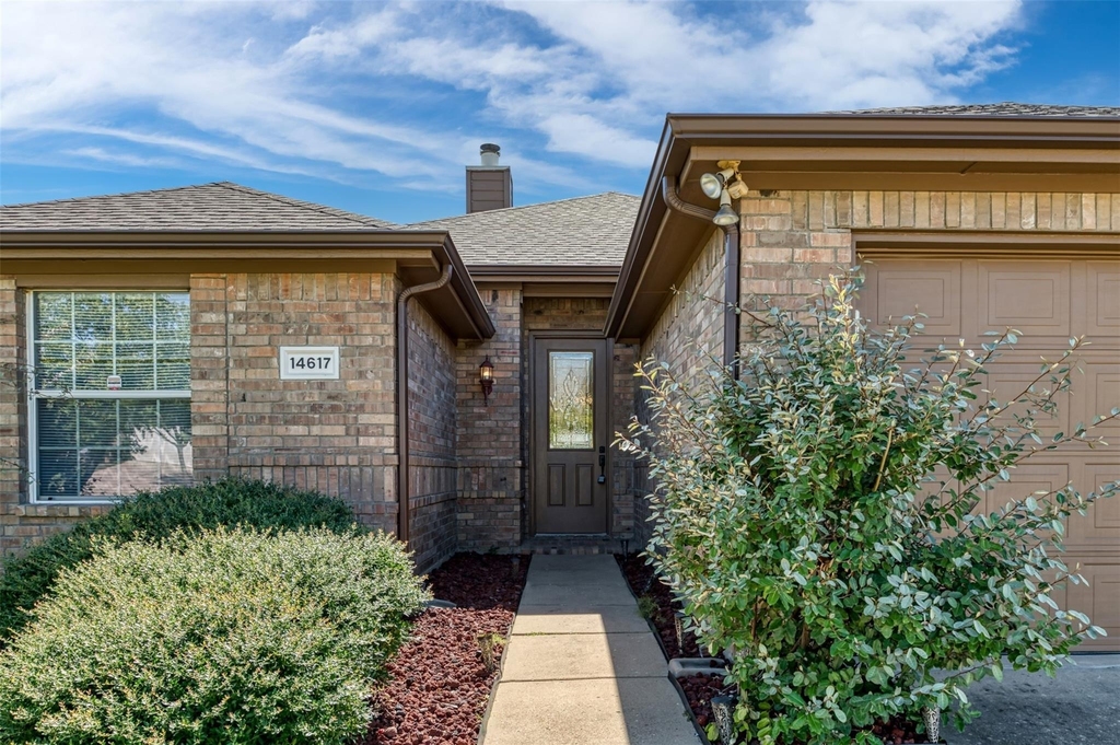 14617 Eaglemont Drive - Photo 4