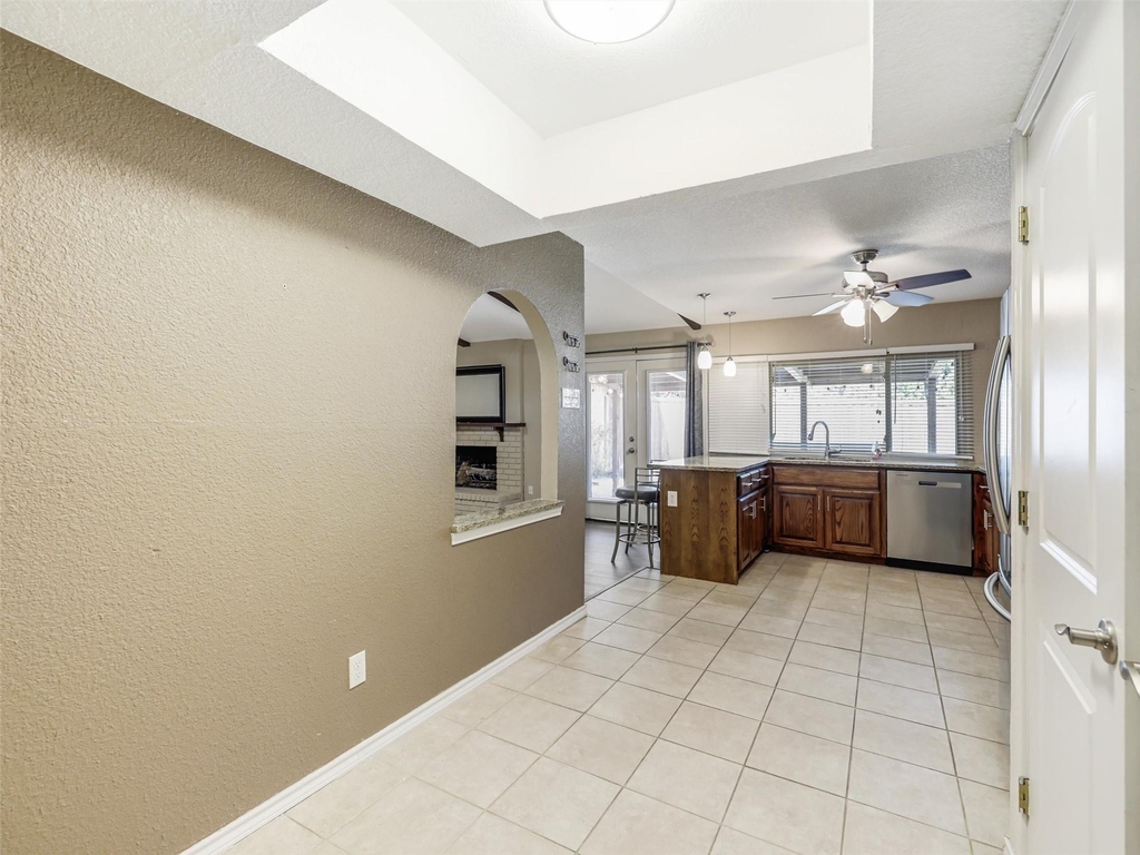 1503 Field Cove Drive - Photo 4