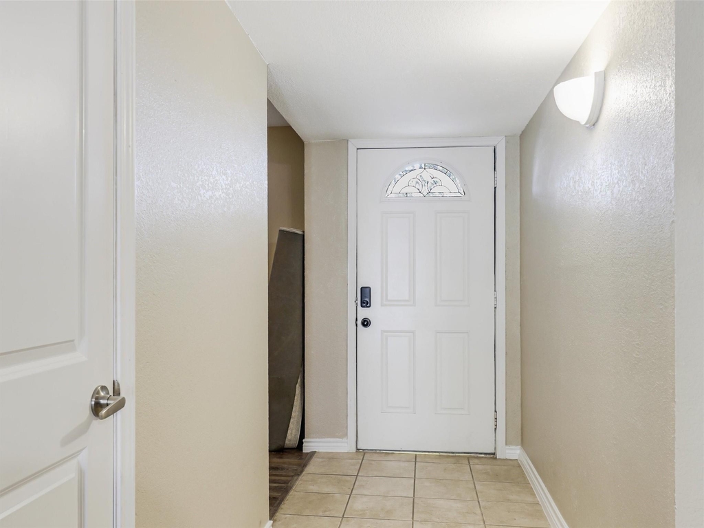 1503 Field Cove Drive - Photo 3