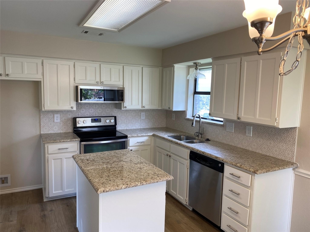 757 Western Trail - Photo 4