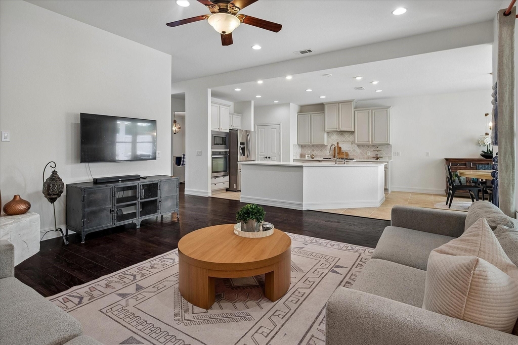 4576 Berry Ridge Lane - Photo 7