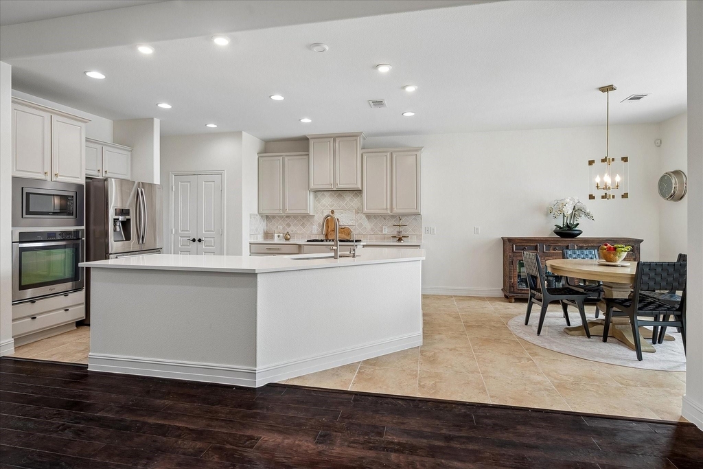4576 Berry Ridge Lane - Photo 8