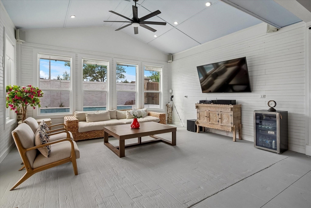 4576 Berry Ridge Lane - Photo 15