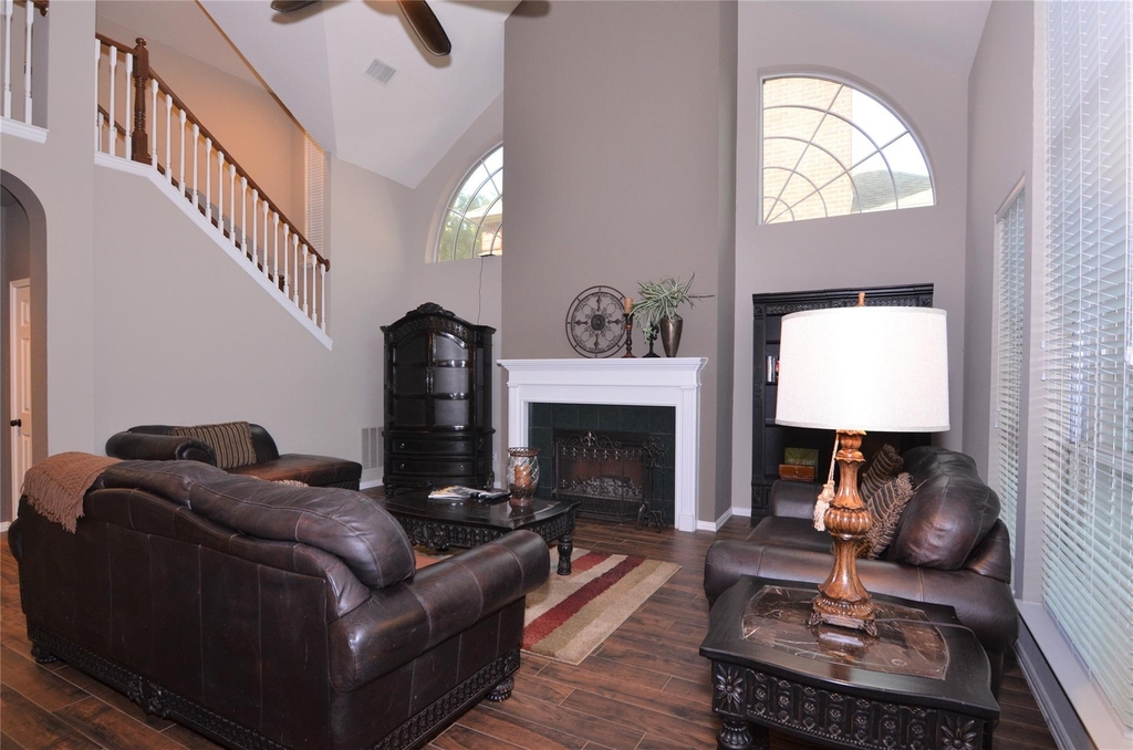2412 Clearwood Lane - Photo 9