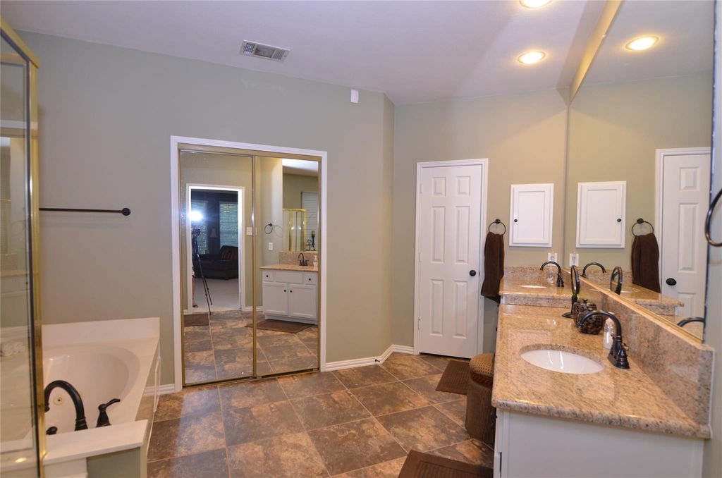 2412 Clearwood Lane - Photo 23