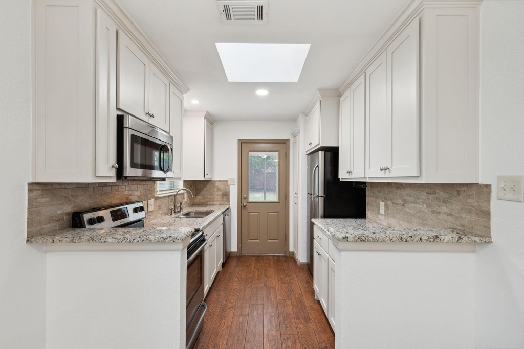 414 Bluegrass Lane - Photo 7
