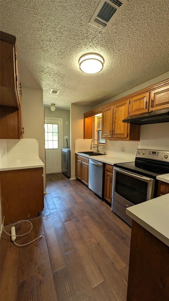 3409 Jewel Street - Photo 6