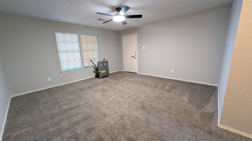 3409 Jewel Street - Photo 10