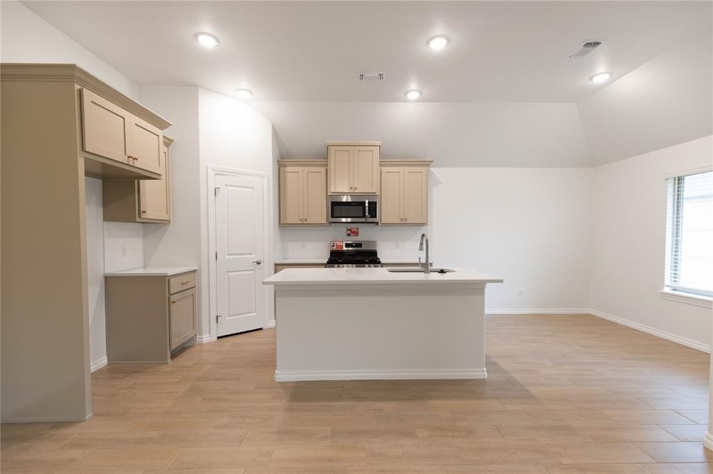 8708 Poppey Place - Photo 2