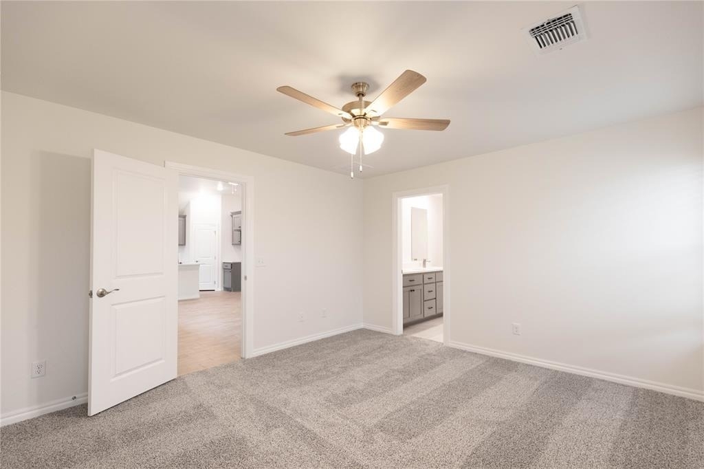 9228 Nw 86th Street - Photo 4