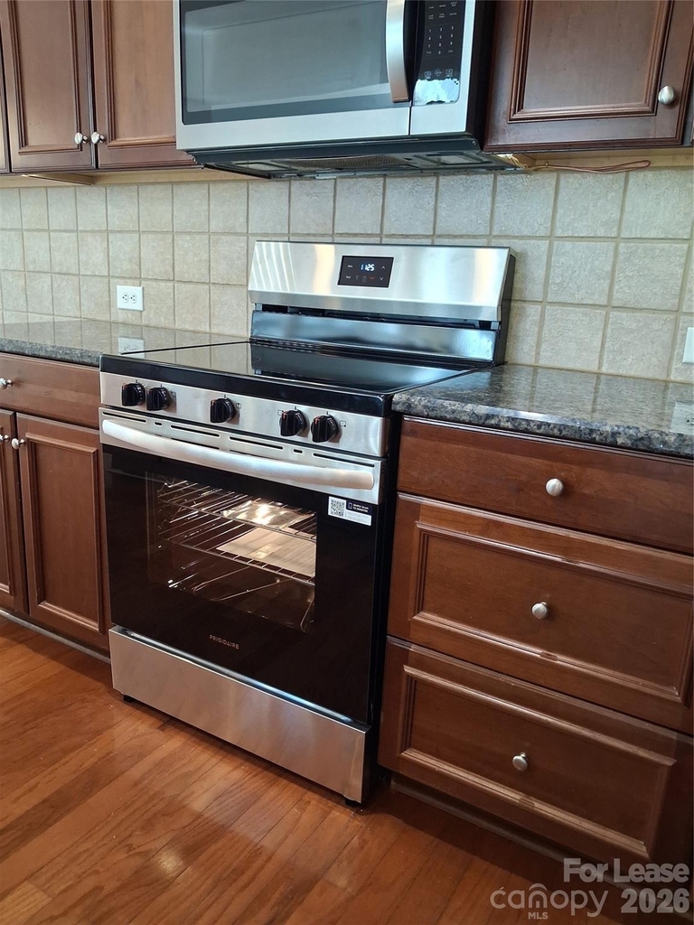 1552 Fitzgerald Street Nw - Photo 8