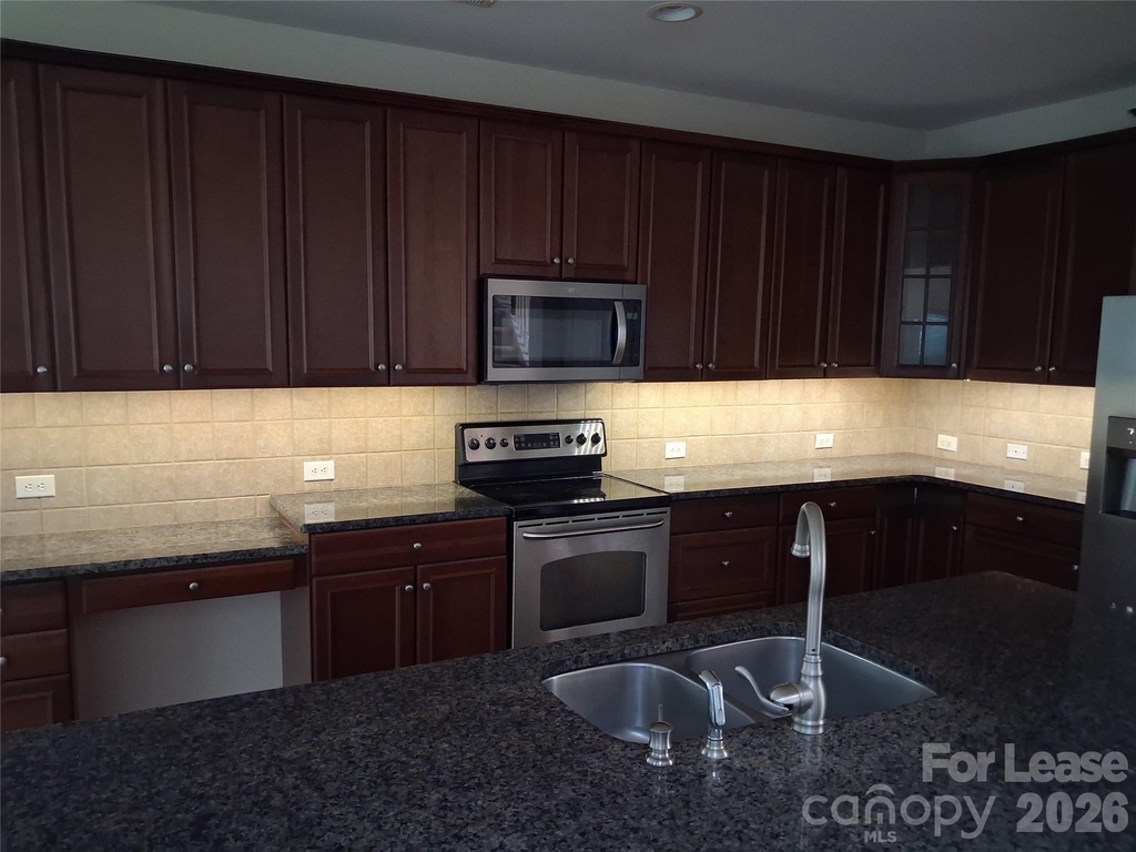 1552 Fitzgerald Street Nw - Photo 7