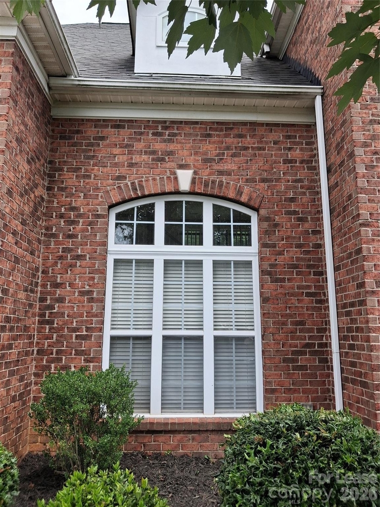 1552 Fitzgerald Street Nw - Photo 2