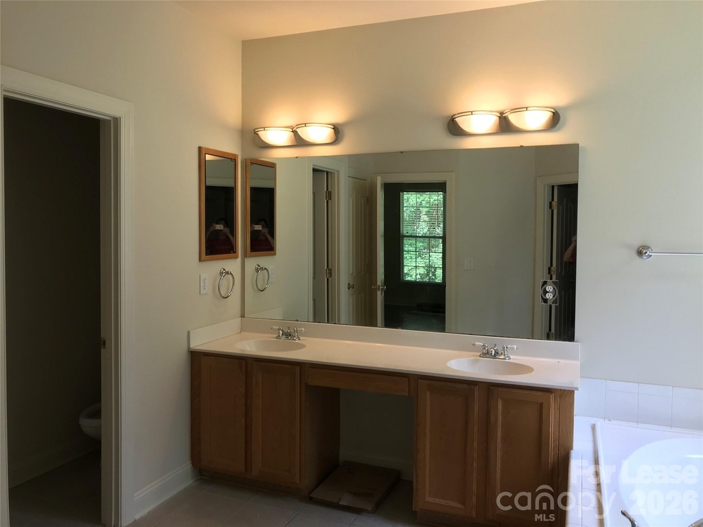 3400 Pasture View Court - Photo 1