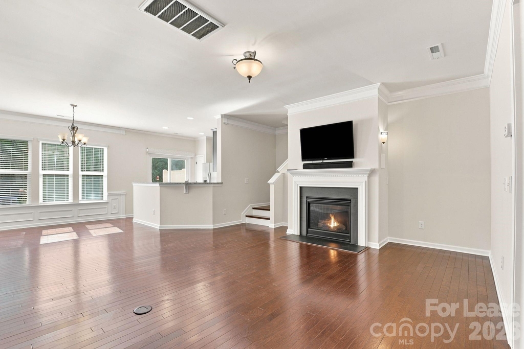 4148 Park South Station Boulevard - Photo 5