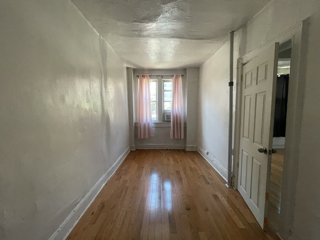 West 174th Street and Grand Avenue - Photo 6