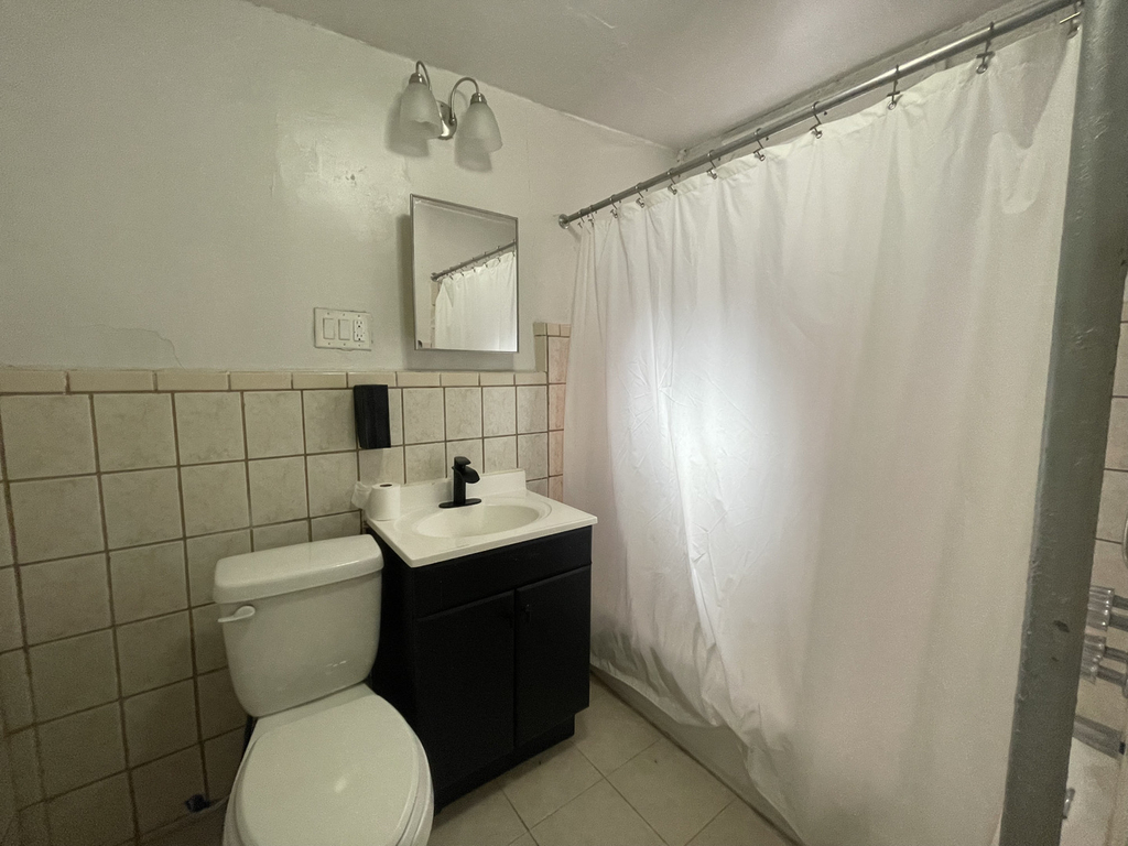West 174th Street and Grand Avenue - Photo 9
