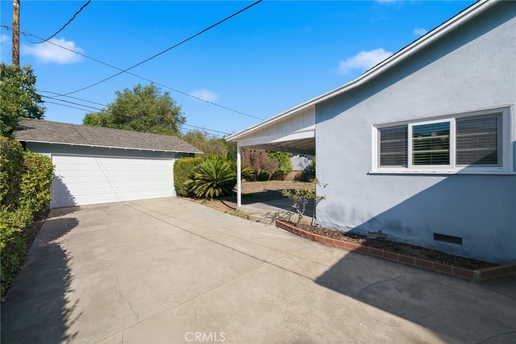 1033 Encino - Photo 28