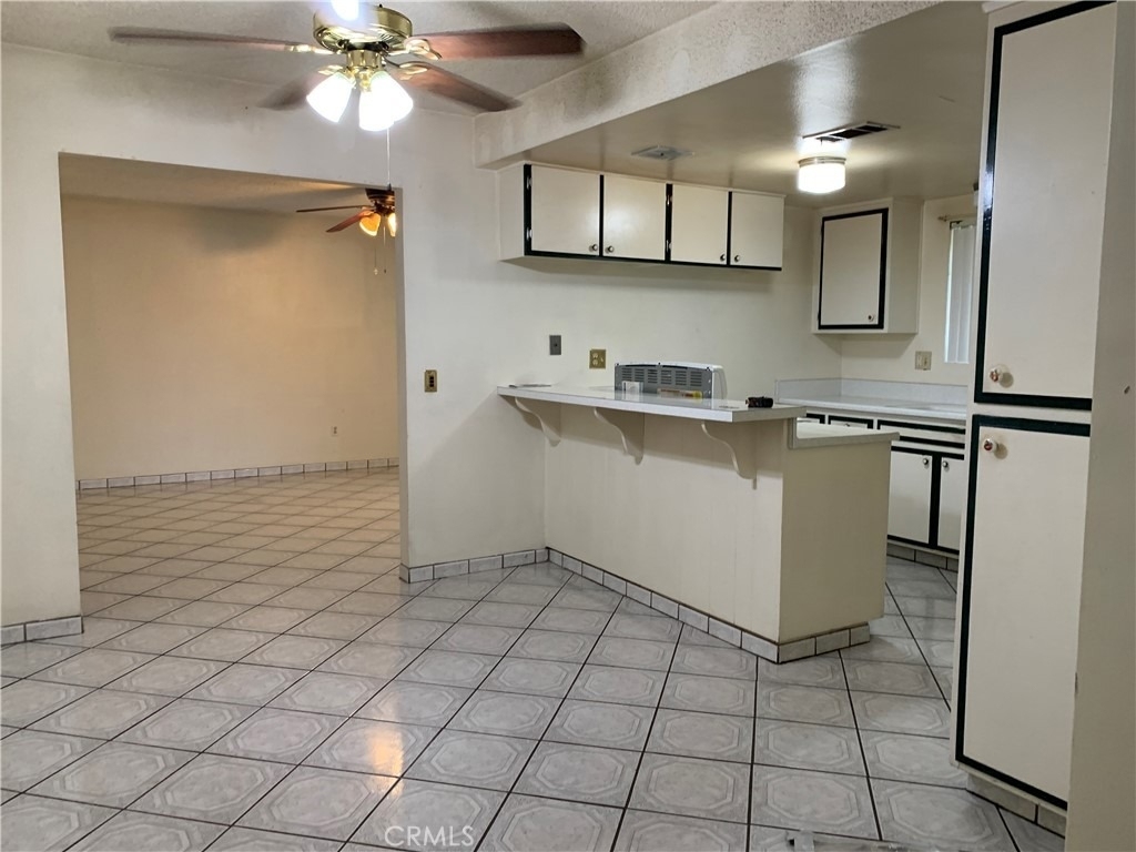 1424 Lynwood Way - Photo 1