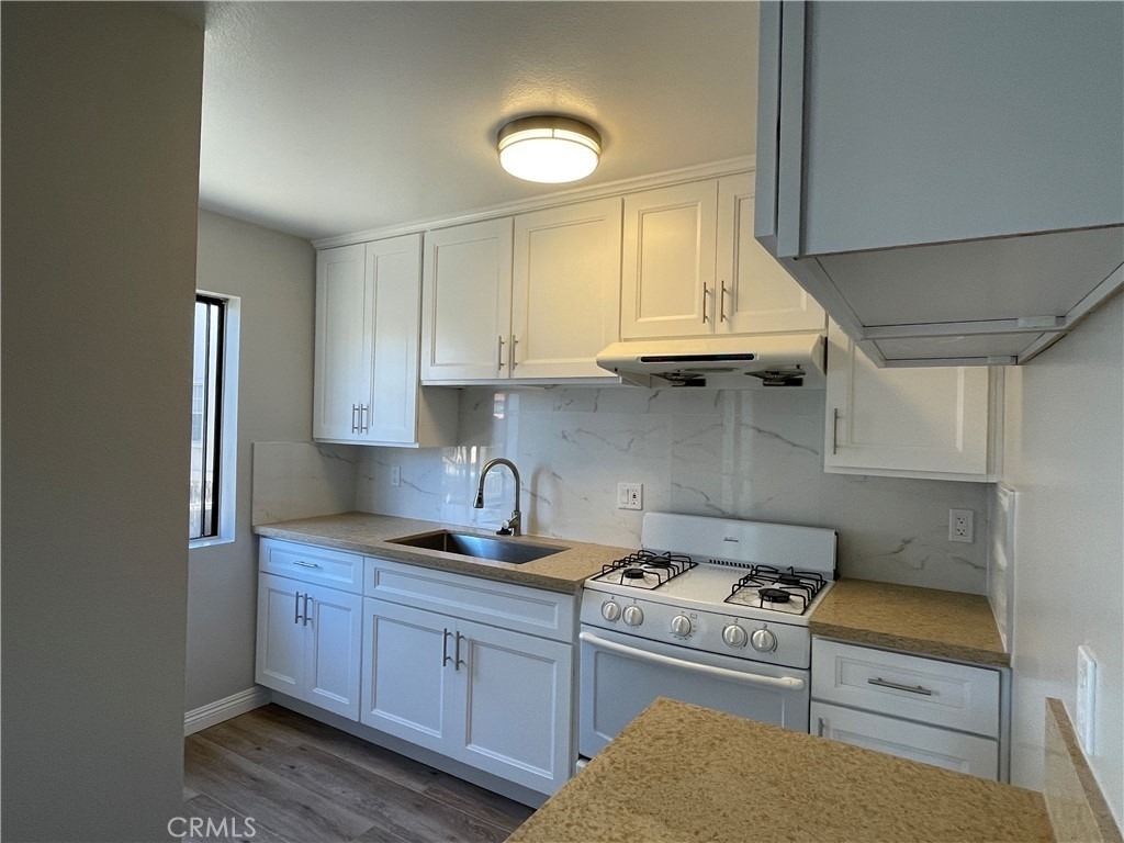 225 N Marguerita - Photo 3