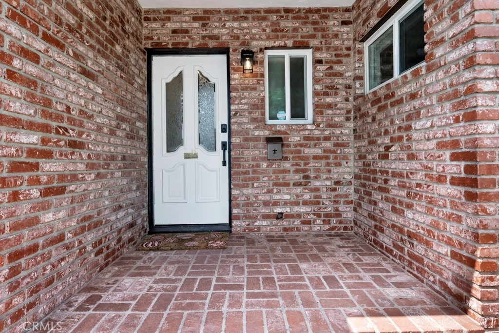 20540 Keswick - Photo 2