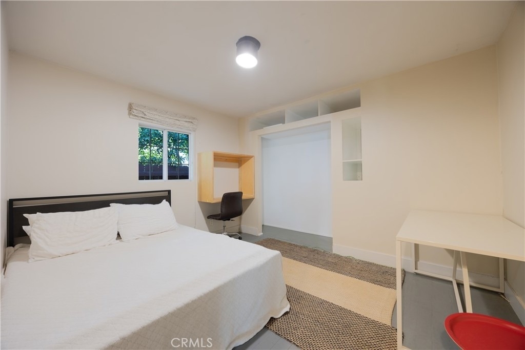 11049 Blix Street - Photo 24