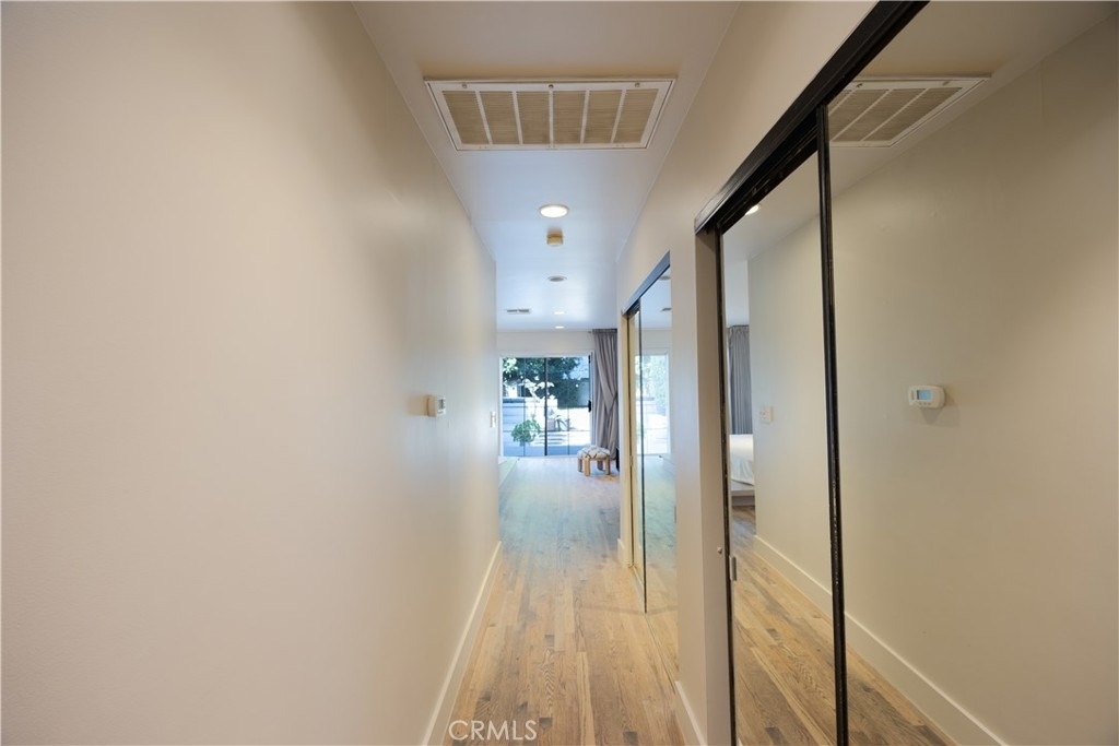 11049 Blix Street - Photo 17