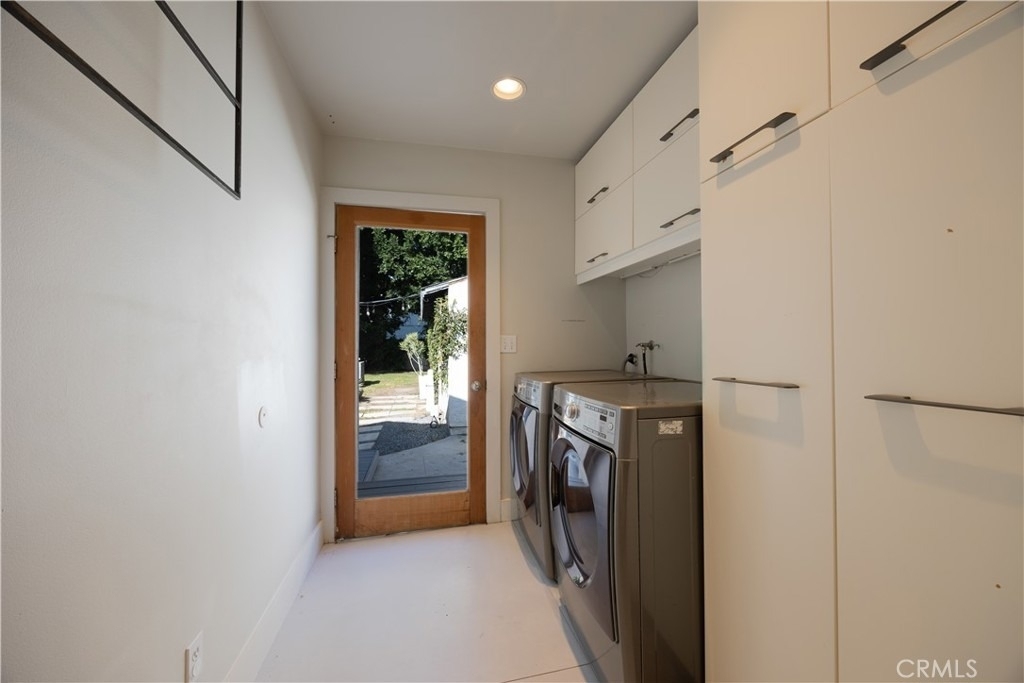 11049 Blix Street - Photo 26