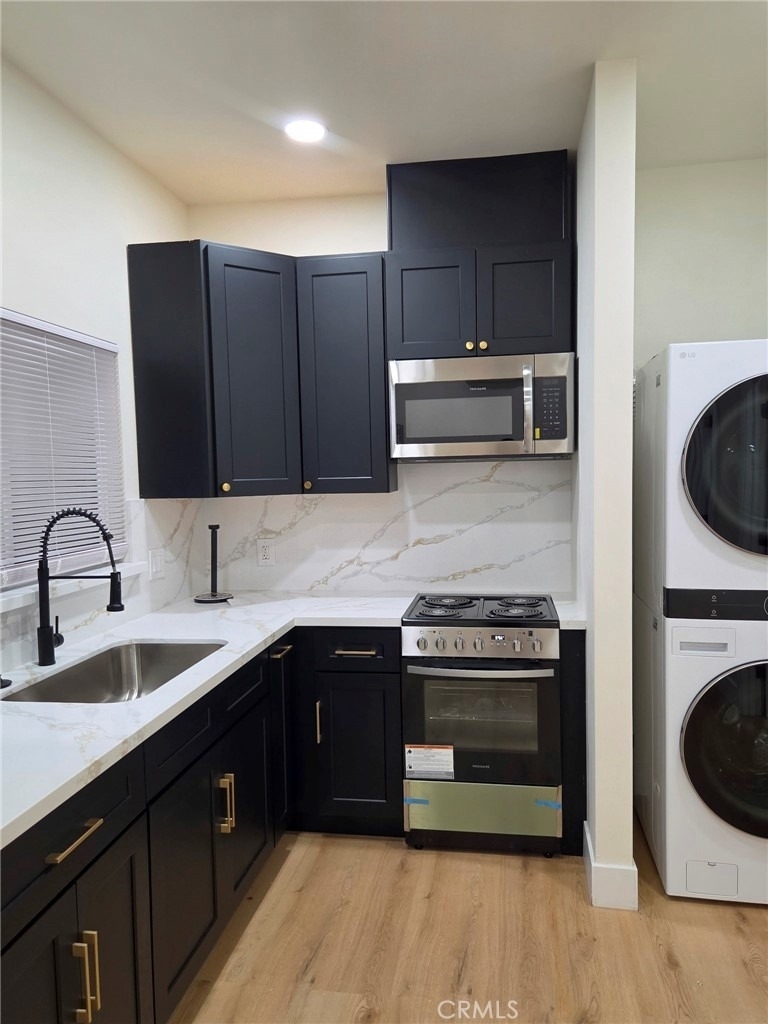 5646 Andasol Avenue - Photo 8