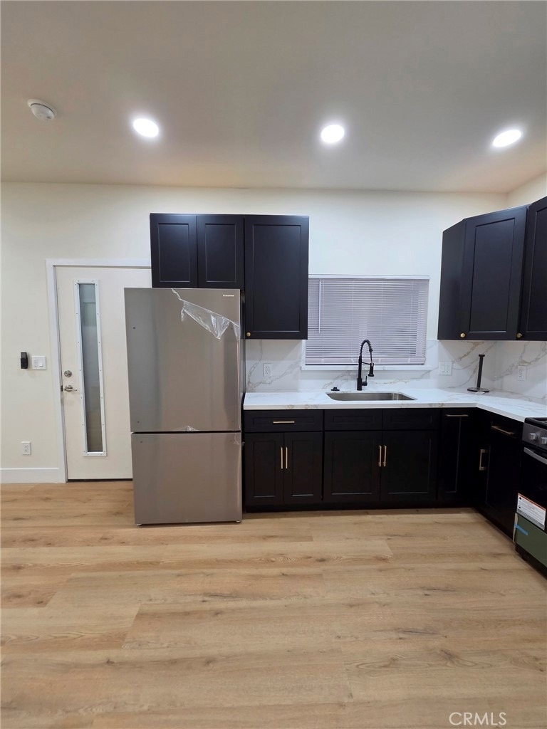 5646 Andasol Avenue - Photo 9