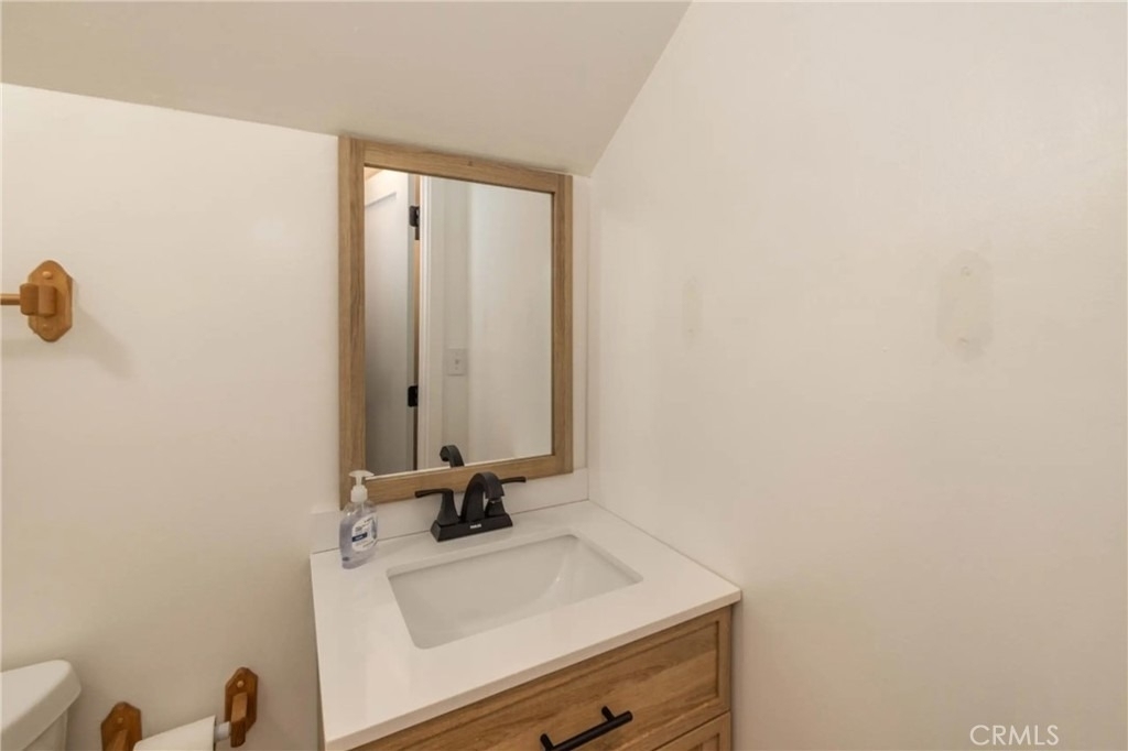 333 Downey Drive - Photo 15