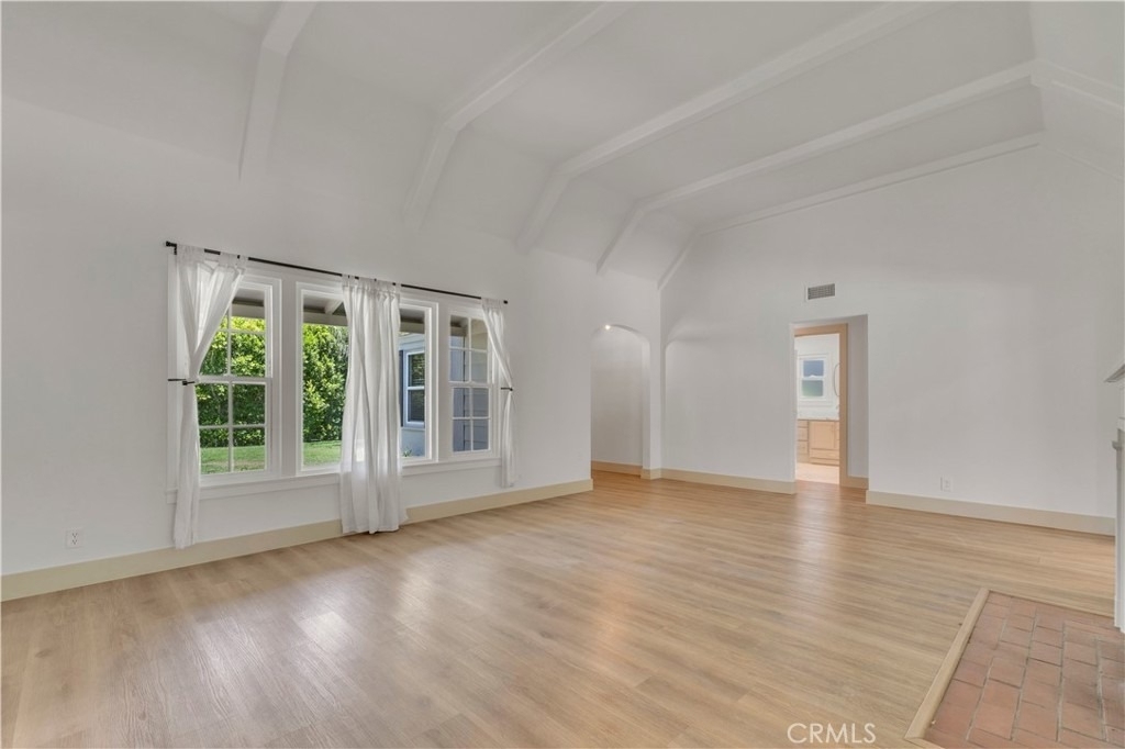 11944 Hesby Street - Photo 5