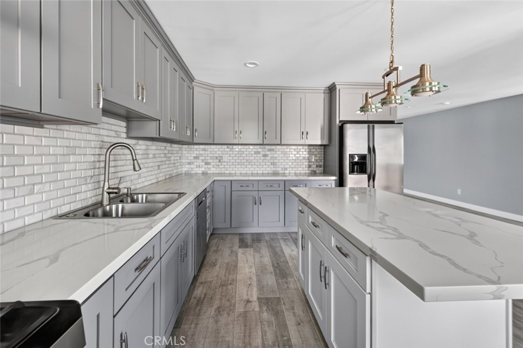 1175 N Alexandria Avenue - Photo 7