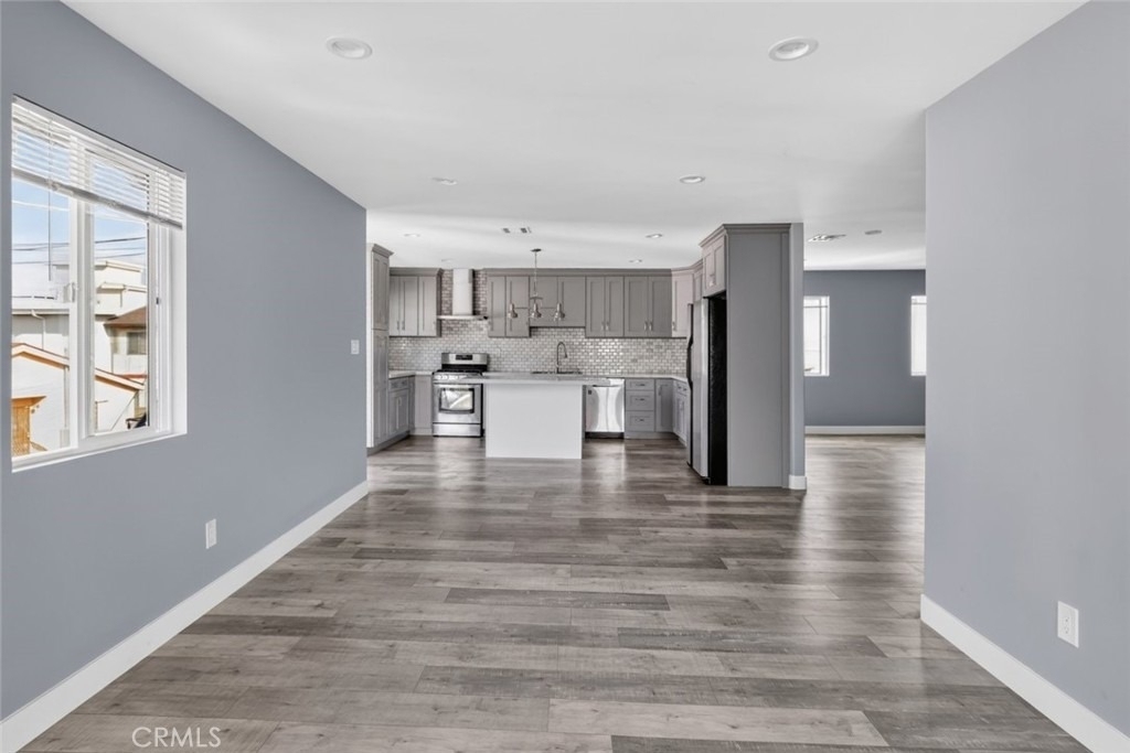 1175 N Alexandria Avenue - Photo 11