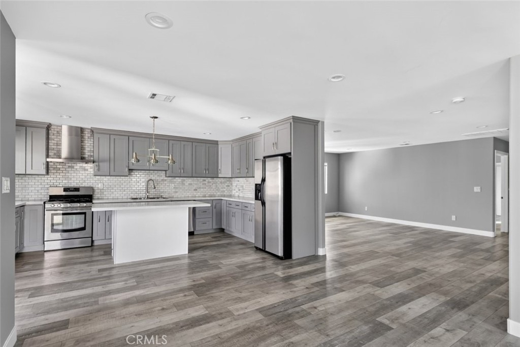 1175 N Alexandria Avenue - Photo 12