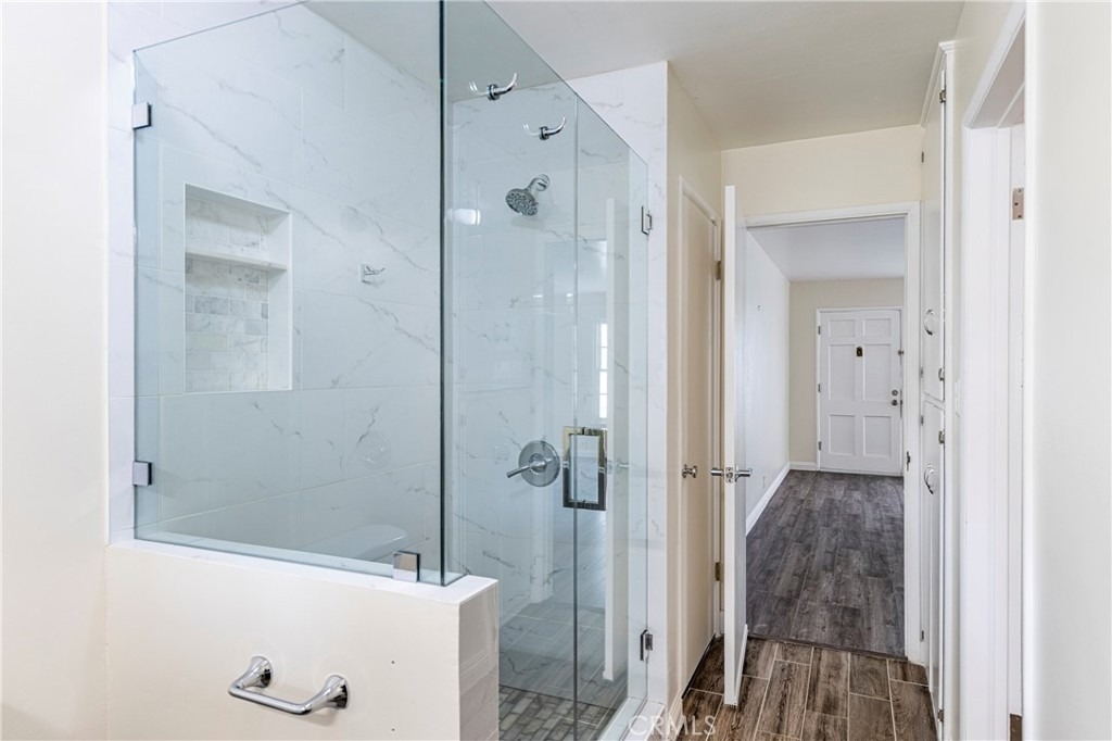 181 S Marengo Avenue - Photo 11