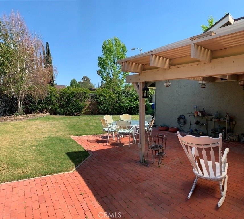 22741 Bassett Street - Photo 12
