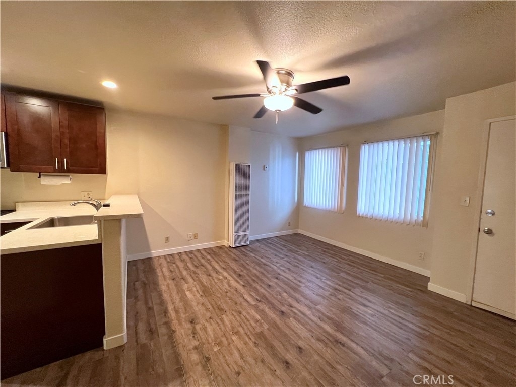 4307 W 142nd Street - Photo 3