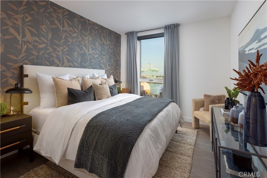511 S Harbor - Photo 1