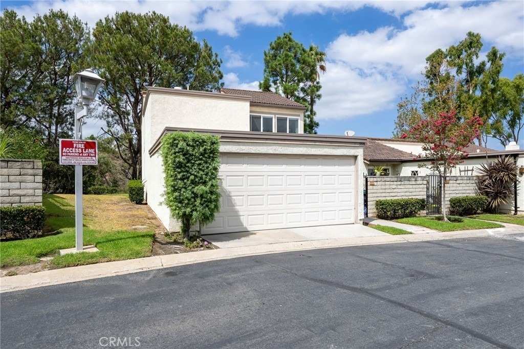 5548 E Vista Del Amigo - Photo 2