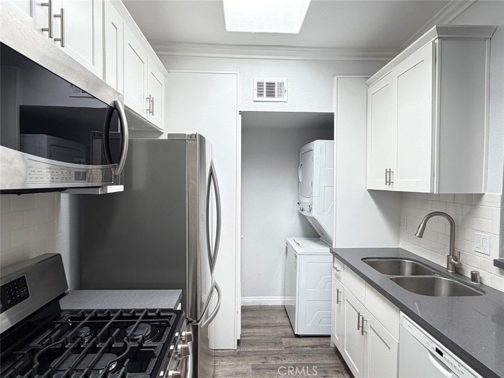 2654 Andover - Photo 5