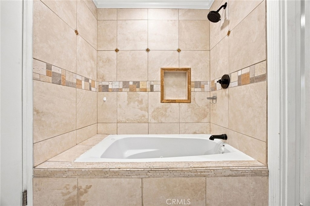 12730 Lorne - Photo 14