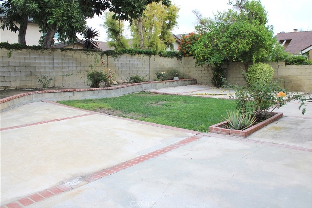 2311 Basswood - Photo 18