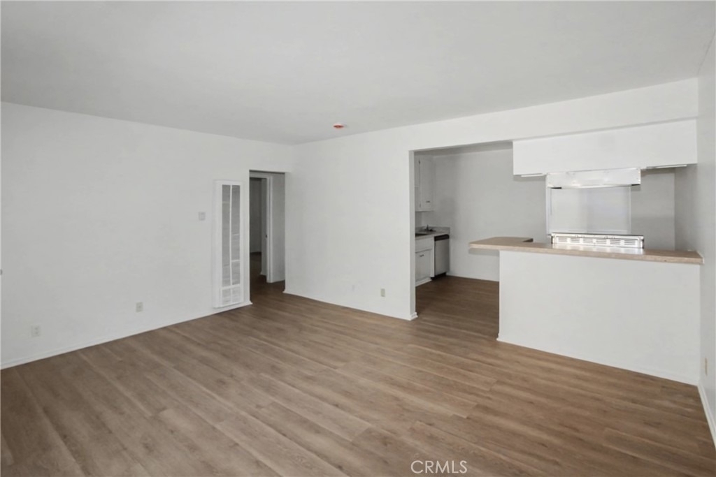 1010 E 32nd - Photo 5