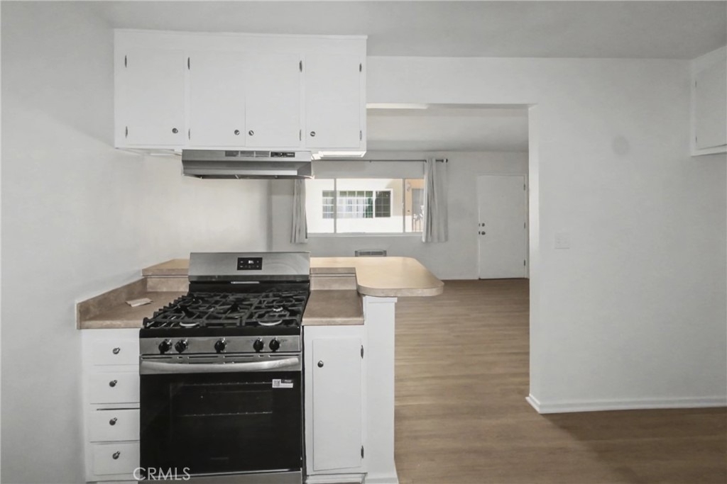 1010 E 32nd - Photo 9