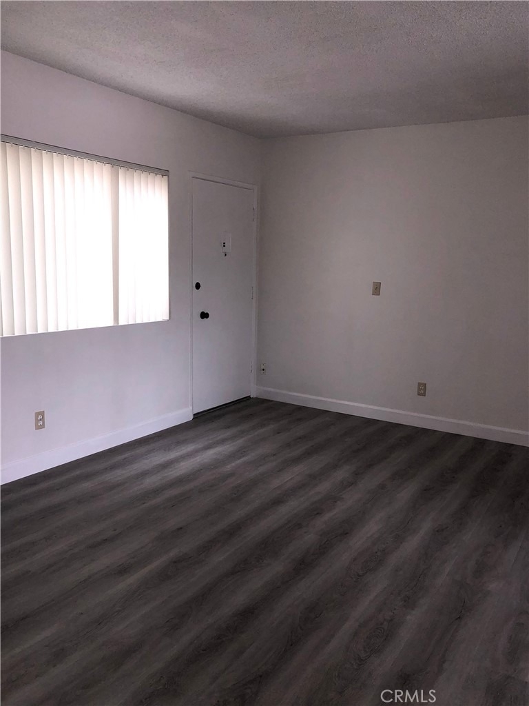 312 10th Street - Photo 2
